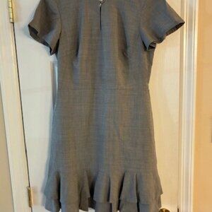 Banana Republic NWT Heather Gray Crepe Wool Ruffled Fit and Flare Dress Size 8